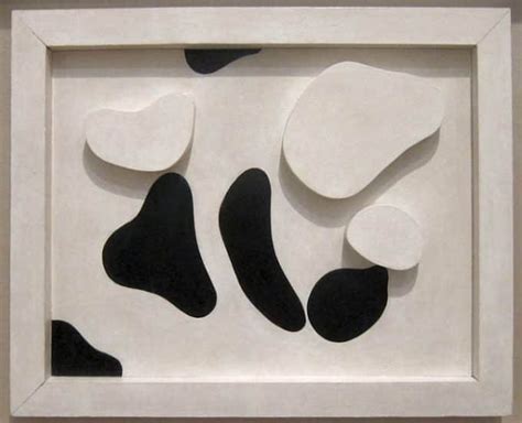 Hans Arp pittore dadaista .